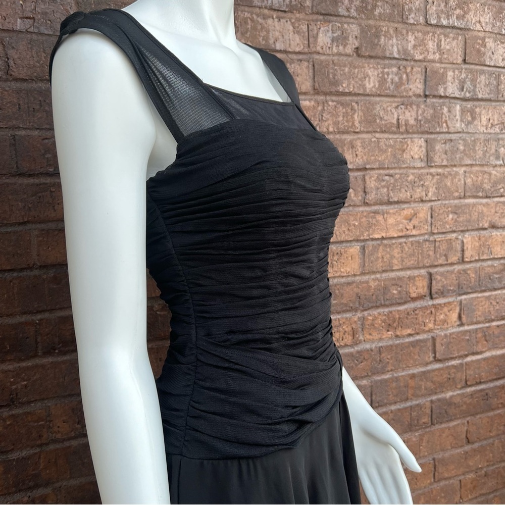 signature by sangria Woman’s elegant Black Dress Sz 4 - Picture 8 of 8
